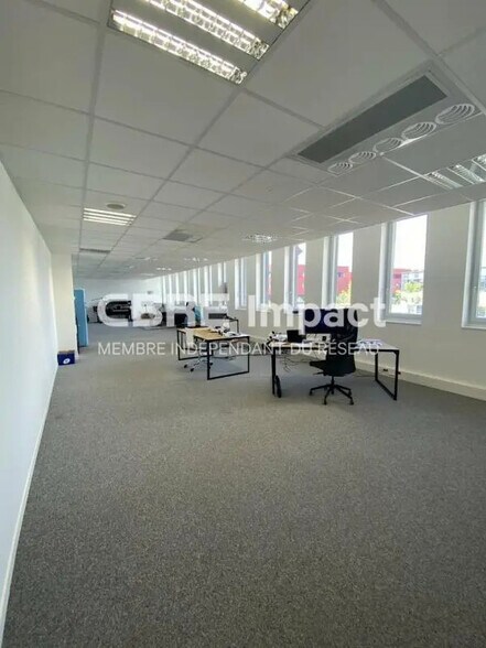 Bureau dans Dijon à louer - Photo de l’immeuble – Image 2 sur 7