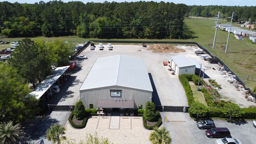 1025 Commercial Dr, Brunswick, GA à louer - Photo de l’immeuble – Image 2 sur 16