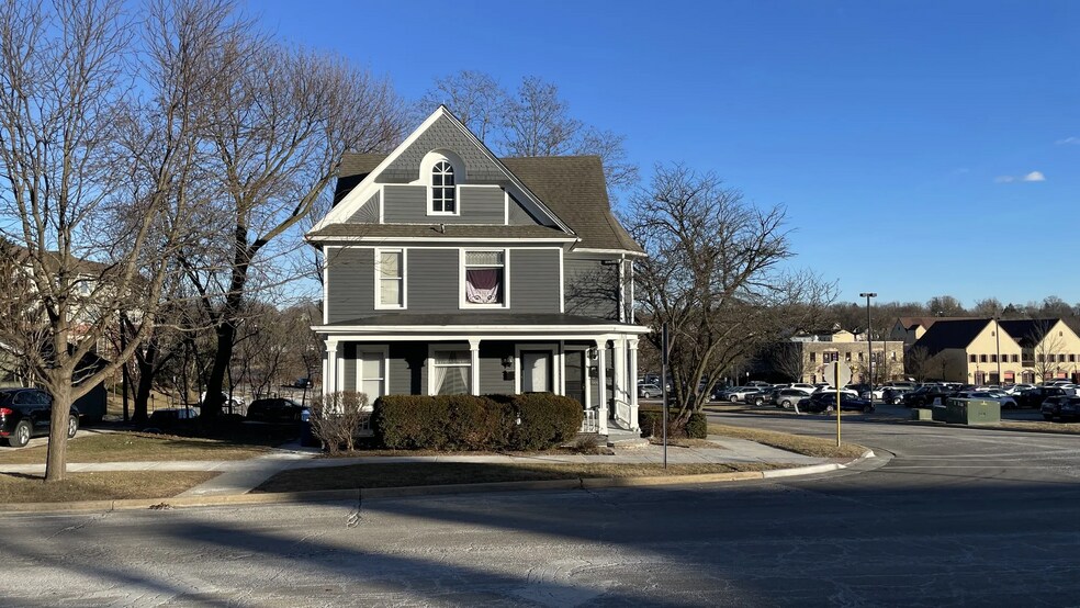 101 N 1st St, Geneva, IL à vendre - Photo de l’immeuble – Image 3 sur 6