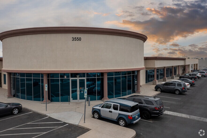 3550 N Oracle Rd, Tucson, AZ à louer - Photo de l’immeuble – Image 1 sur 5