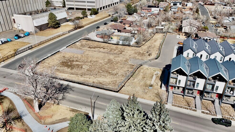5220 Zuni St, Denver, CO à vendre - Photo de l’immeuble – Image 2 sur 10