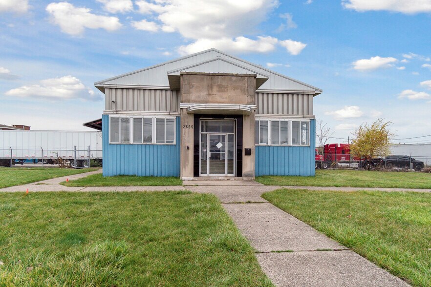 2655 Buchanan Ave SW, Grand Rapids, MI à louer - Photo de l’immeuble – Image 2 sur 16