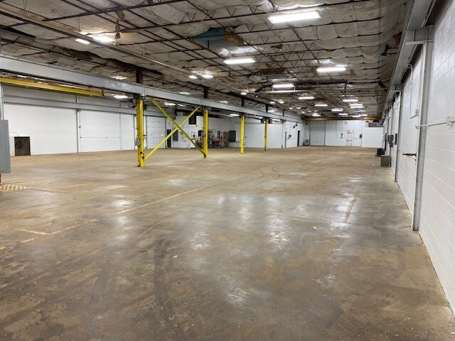 8420 South Ave, Poland, OH à louer - Photo intérieure – Image 3 sur 28