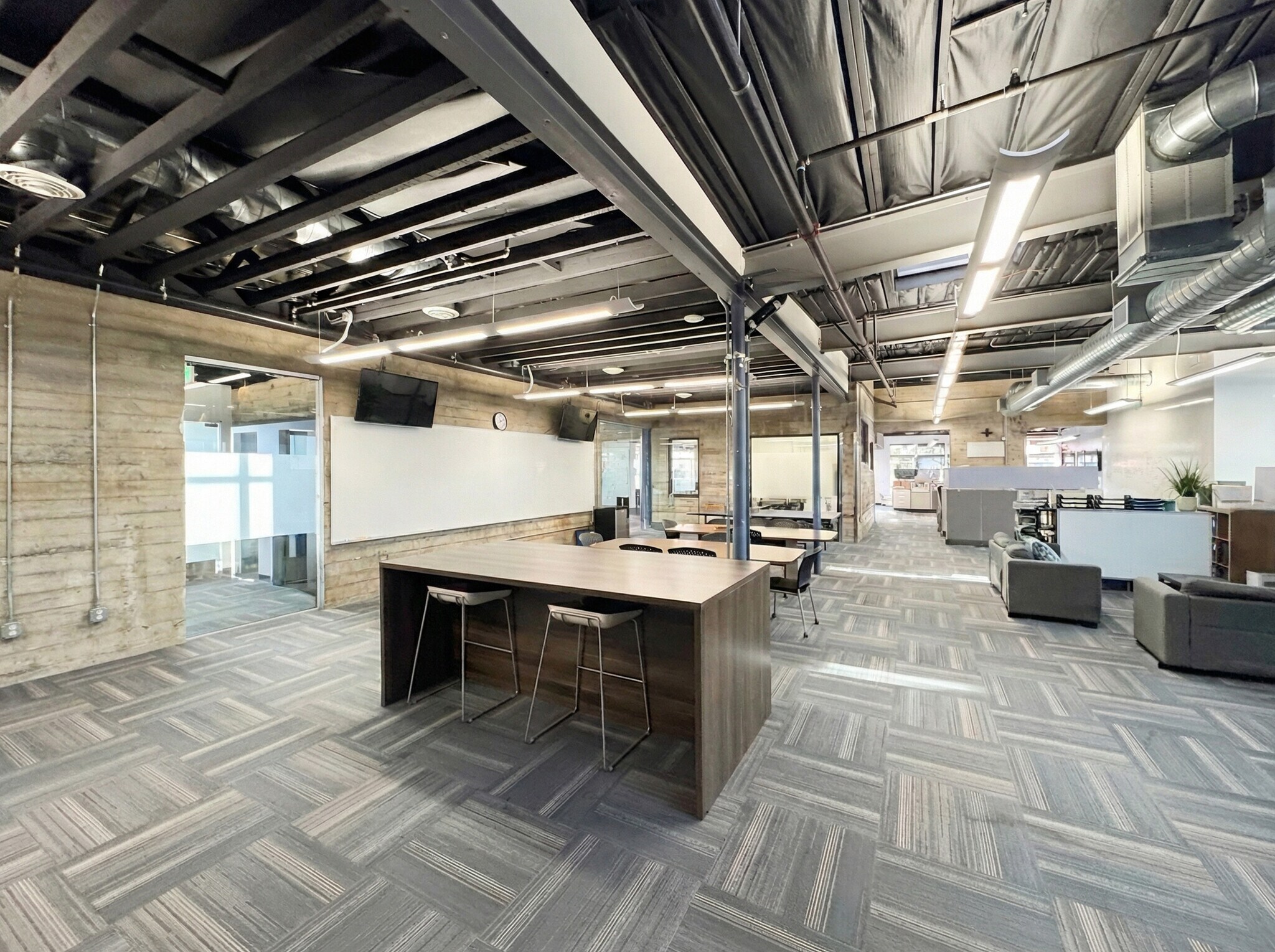 205 Park Rd, Burlingame, CA à louer Photo intérieure– Image 1 sur 12