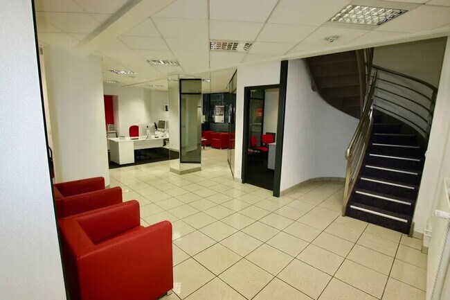 Plus de détails pour Bureau à louer