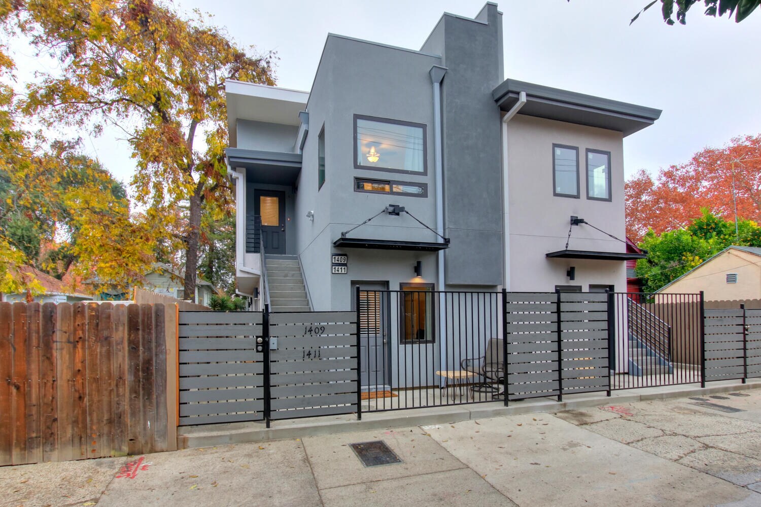 1413-1415 Victorian Aly, Sacramento, CA à vendre Photo principale– Image 1 sur 34