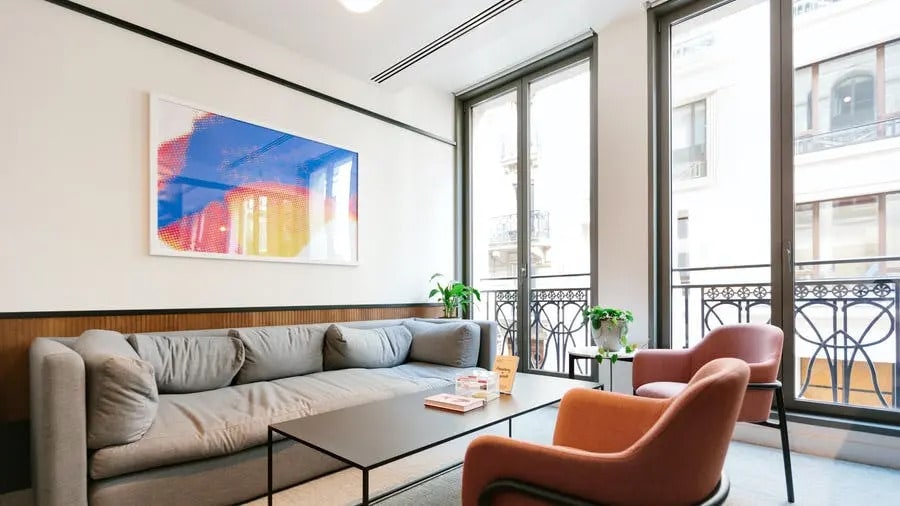 40 Rue Du Colisée, Paris à louer - Photo de l’immeuble – Image 3 sur 9