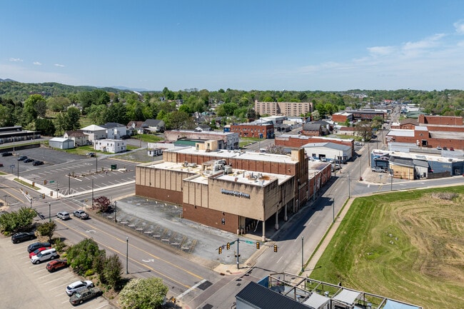 Plus de détails pour 204-208 W Main St, Johnson City, TN - Local d’activités à vendre