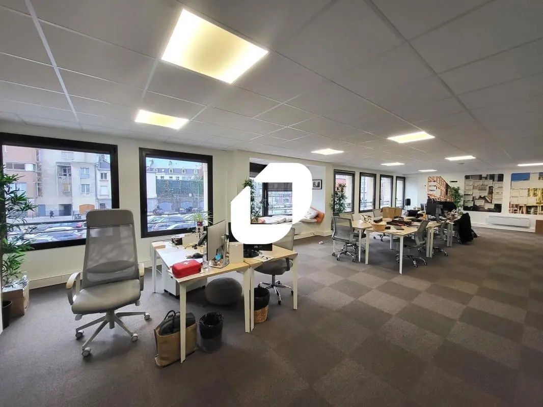Bureau dans Lille à louer Photo intérieure– Image 1 sur 8