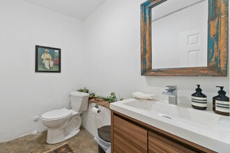 21249 Pacific Coast Hwy, Malibu, CA à louer Photo de l’immeuble– Image 2 sur 43