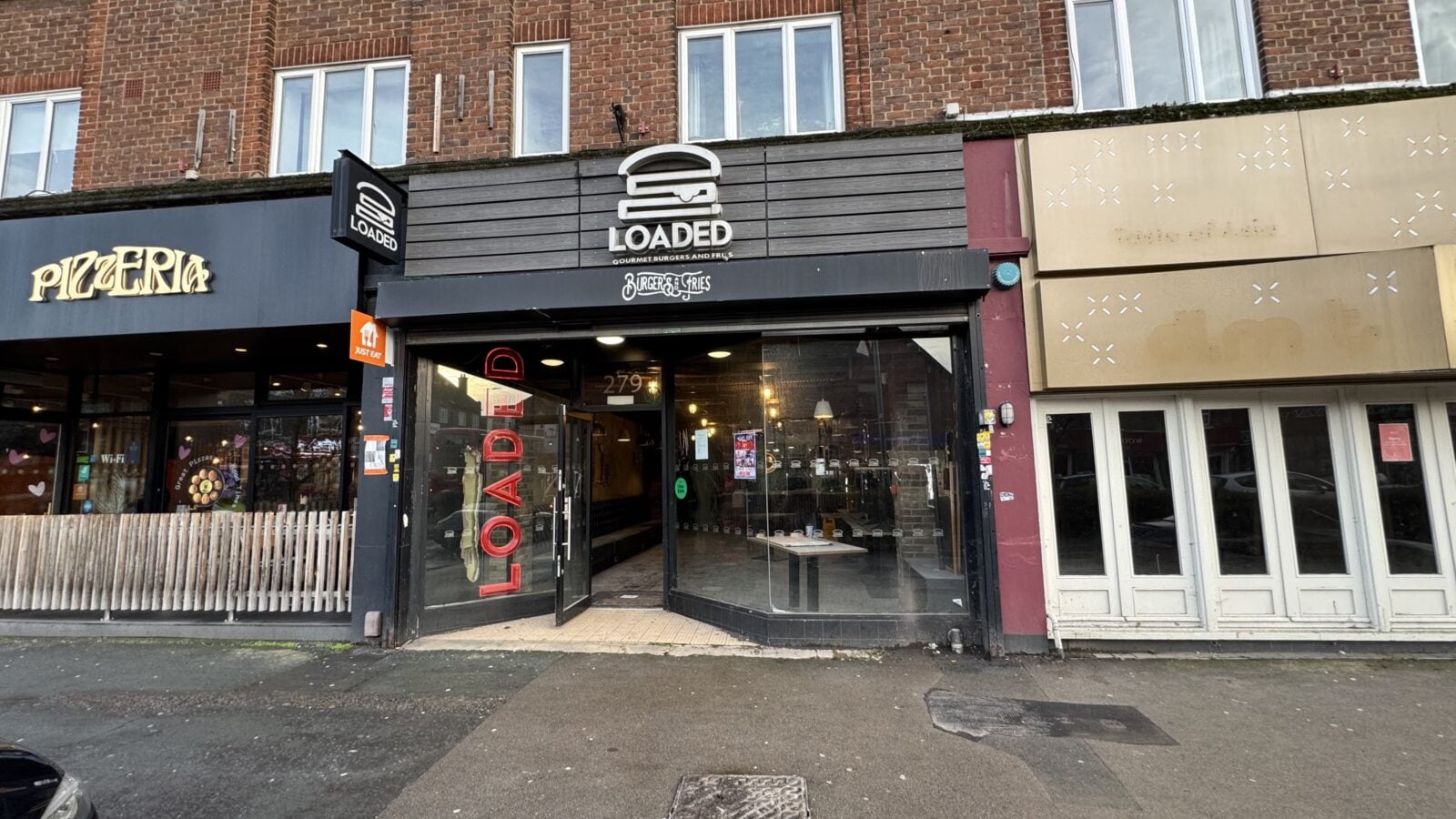 273-279 High Rd, Loughton à louer Photo de l’immeuble– Image 1 sur 6