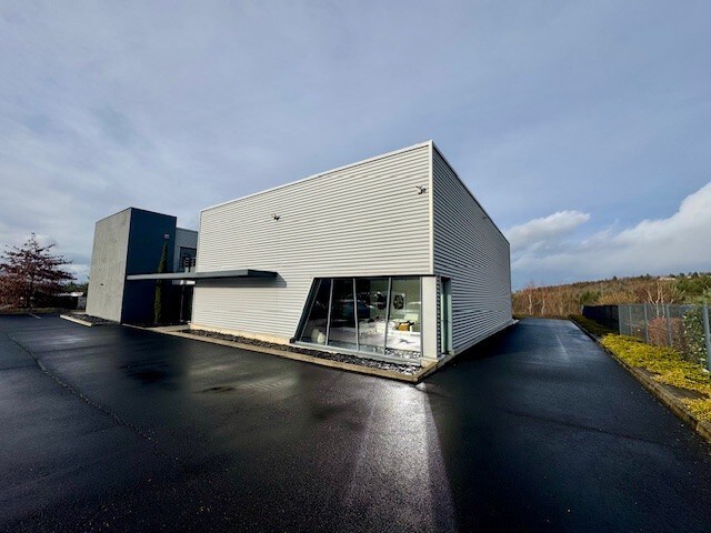 Industriel/Logistique dans SAINT-FERREOL-D'AUROURE à vendre Photo de l’immeuble– Image 1 sur 12