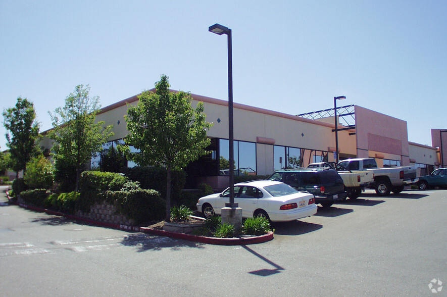 251 Turn Pike Dr, Folsom, CA à louer - Autre – Image 2 sur 9