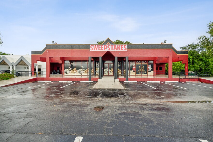 4405 S US Highway 1, Fort Pierce, FL à louer - Photo de l’immeuble – Image 2 sur 17