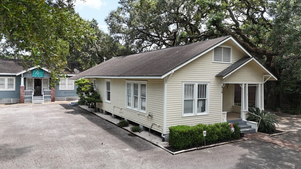 815 E Main St, League City, TX à vendre - Photo de l’immeuble – Image 2 sur 8
