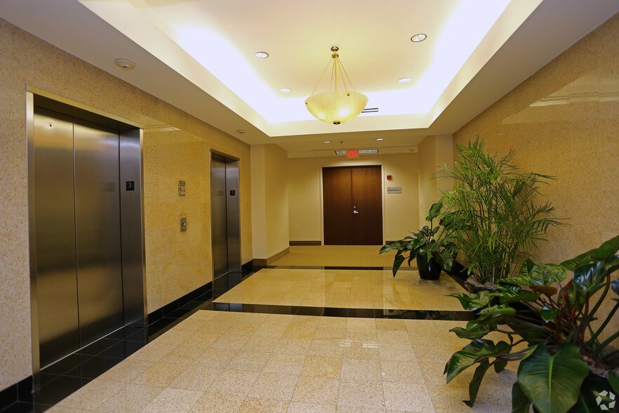 11555 Heron Bay Blvd, Coral Springs, FL à louer - Photo intérieure – Image 2 sur 6
