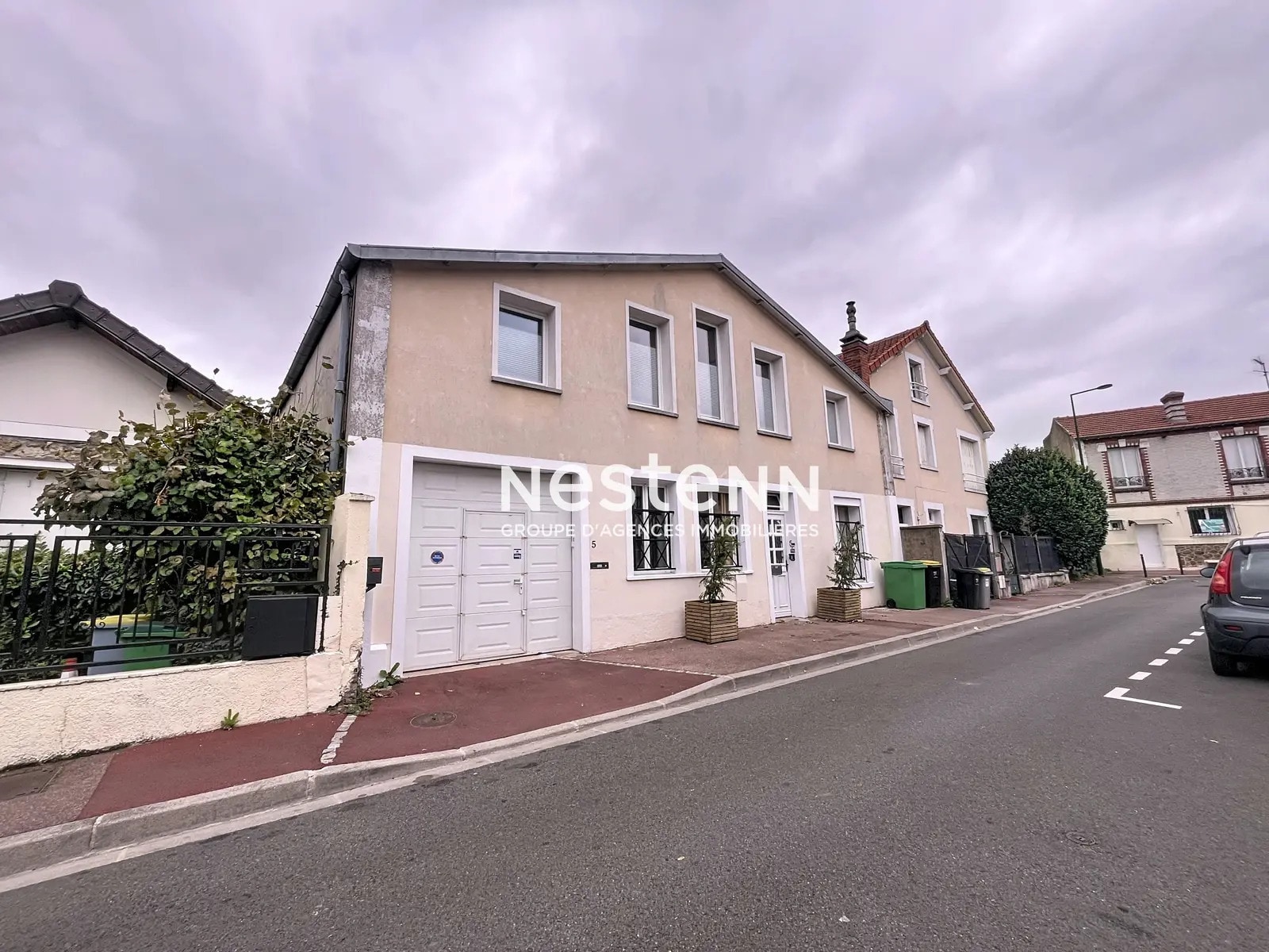 Bureau dans Les Pavillons-sous-Bois à louer Photo principale– Image 1 sur 8