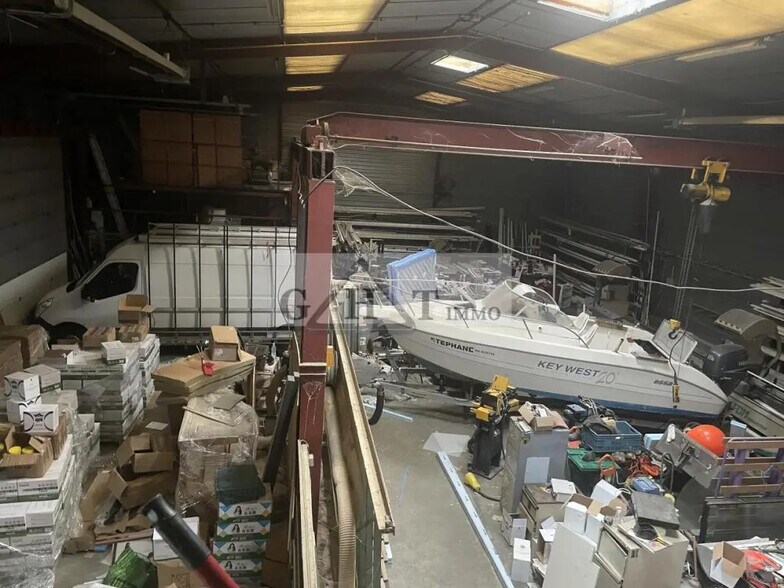 Industriel/Logistique dans Méry-sur-Oise à louer - Photo intérieure – Image 1 sur 10