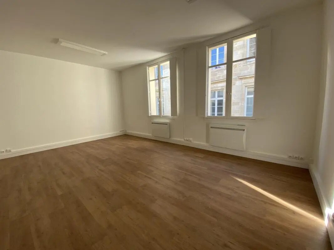 Bureau dans Bordeaux à louer Photo intérieure– Image 1 sur 6