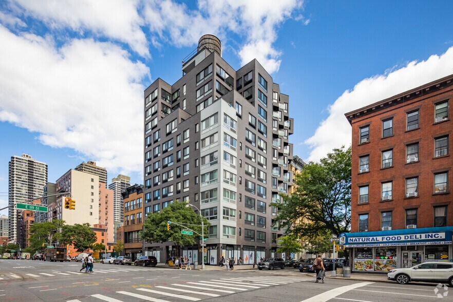 2183 Third Ave, New York, NY à louer - Photo principale – Image 1 sur 8