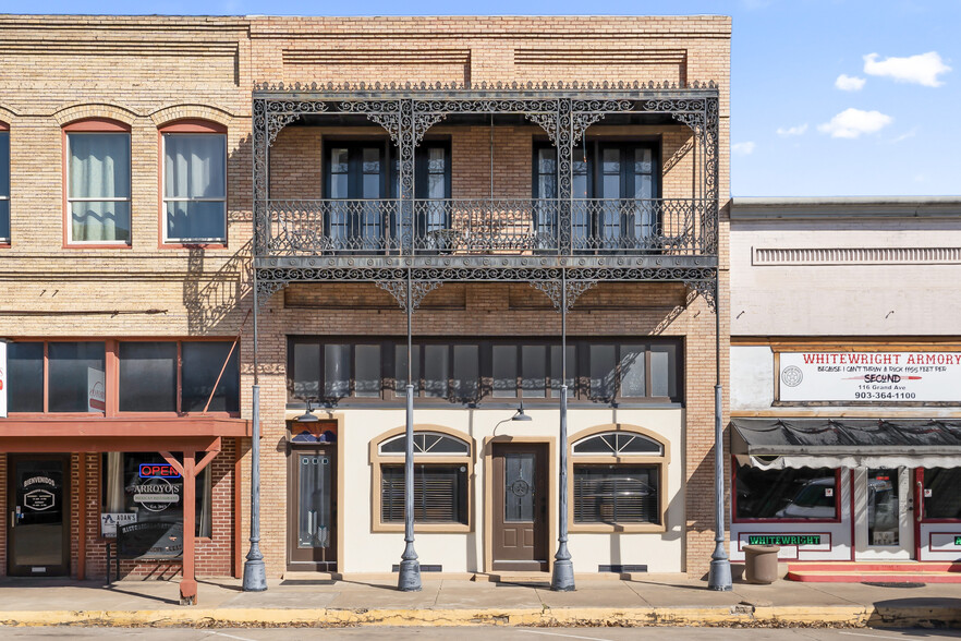 118 W. Grand St, Whitewright, TX à vendre - Photo principale – Image 1 sur 46