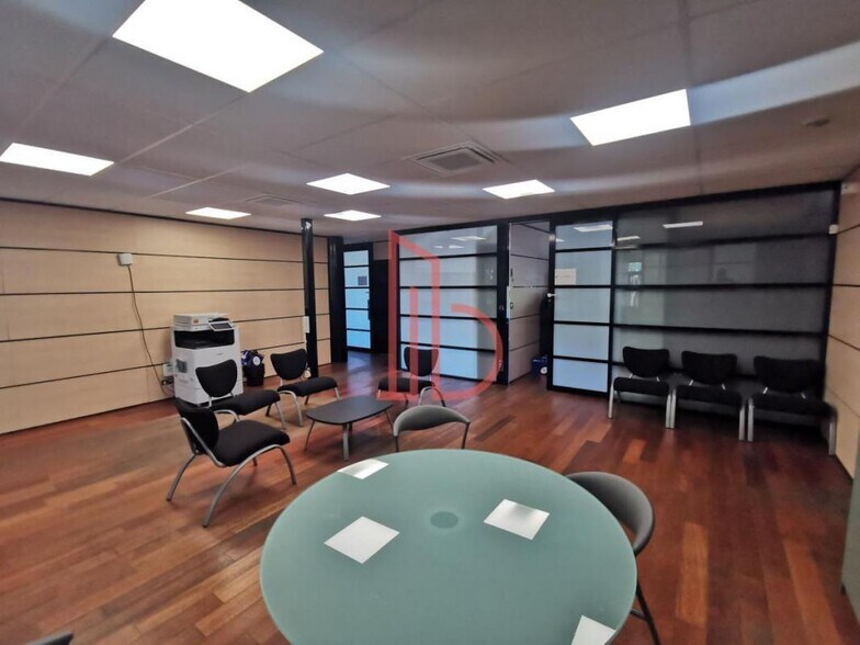 Bureau dans Bruges à louer - Photo intérieure – Image 2 sur 8