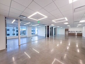 18301 Von Karman Ave, Irvine, CA à louer Photo intérieure– Image 2 sur 5