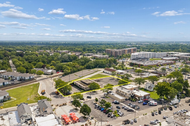 Plus de détails pour 469 N Seymour Ave, Mundelein, IL - Local commercial aux enchères