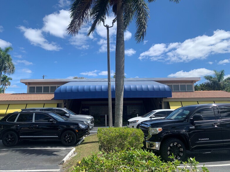 100 NE 15th St, Homestead, FL à louer - Photo de l’immeuble – Image 2 sur 6