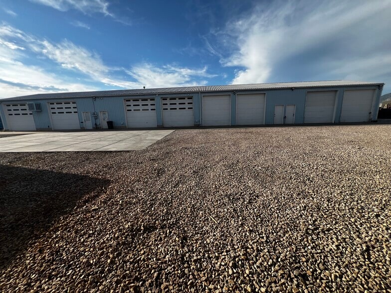 2496 S 2050 W, Ogden, UT à louer - Photo de l’immeuble – Image 2 sur 2