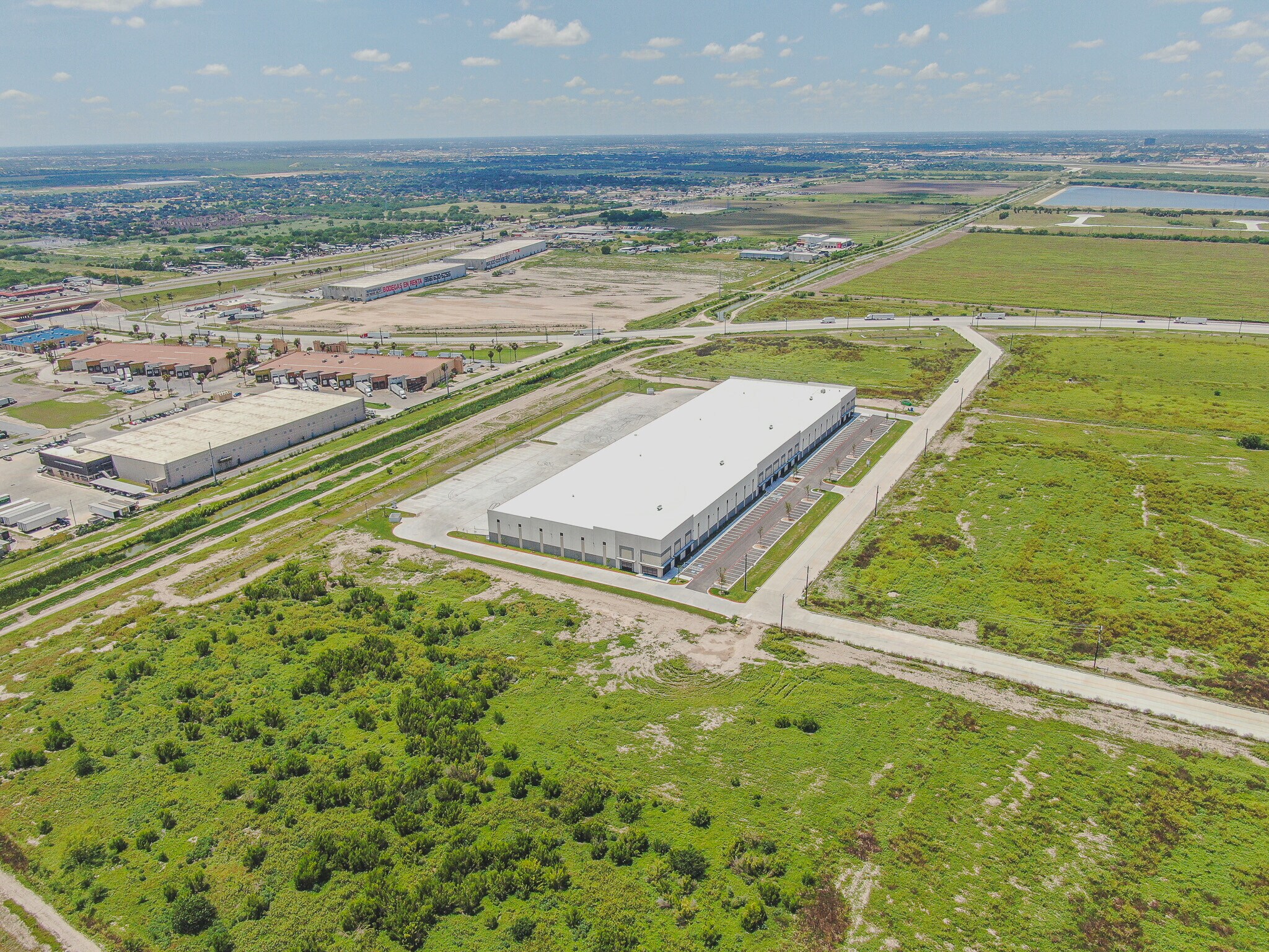 6200 S 16th St, Mc Allen, TX à louer Photo de l’immeuble– Image 1 sur 8