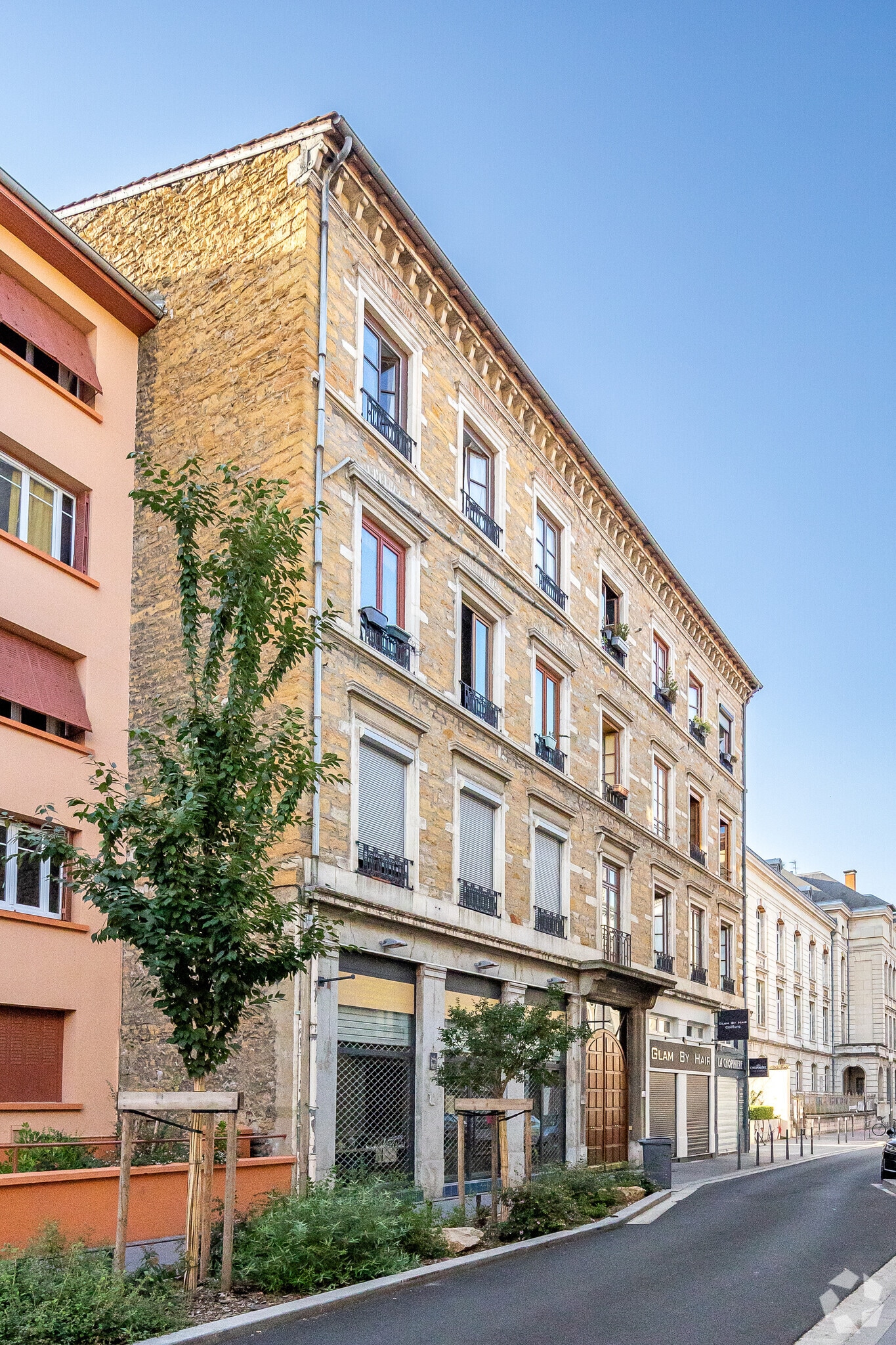 24 Rue De Saint-Cyr, Lyon à louer Photo principale– Image 1 sur 2