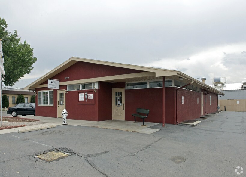4040 E Warren Ave, Denver, CO à vendre - Photo principale – Image 1 sur 2