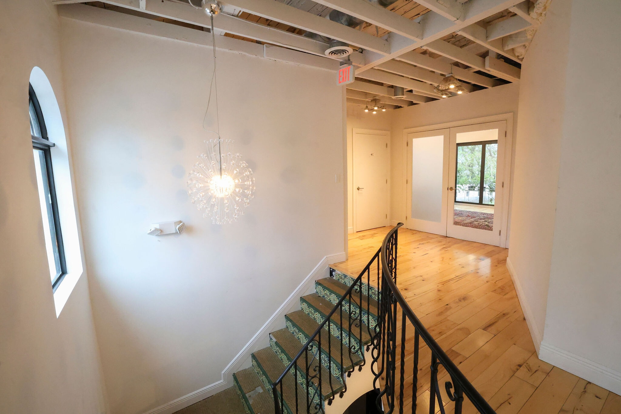 445 NE 56th St, Miami, FL à louer Photo intérieure– Image 1 sur 21