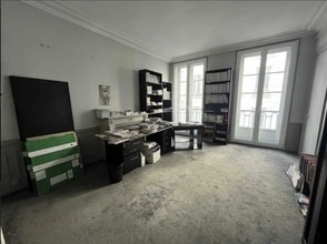 9 Rue De Miromesnil, Paris à louer Photo intérieure– Image 2 sur 4