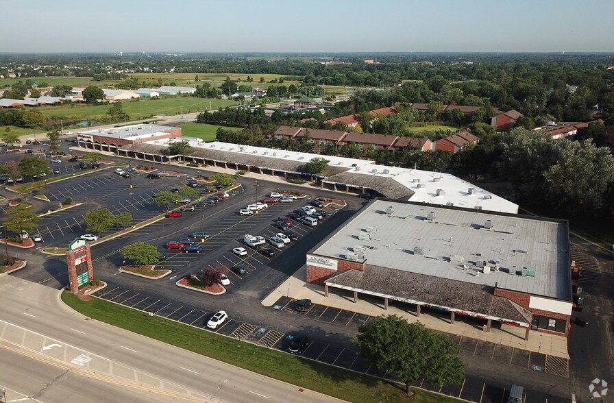 1800-1864 Belvidere Rd, Grayslake, IL à louer - Photo de l’immeuble – Image 2 sur 5