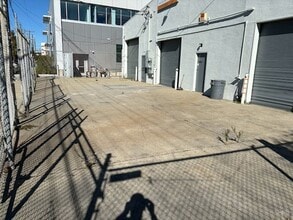 1562-1566 Bancroft Ave, San Francisco, CA à louer Photo intérieure– Image 2 sur 3