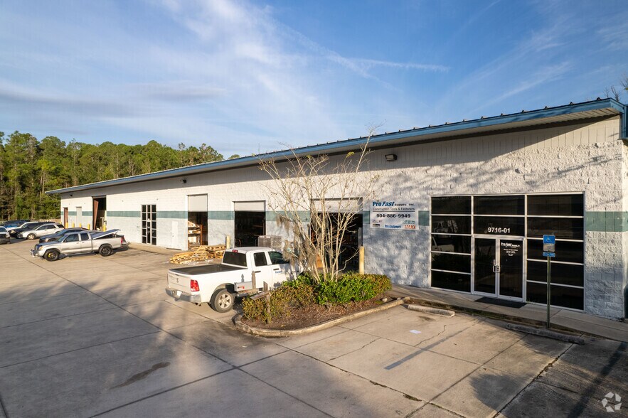 9728 Florida Mining Blvd W, Jacksonville, FL à louer - Photo principale – Image 3 sur 8