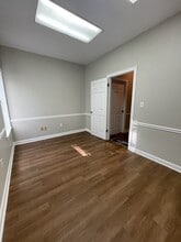 1200 Sycamore View Rd, Memphis, TN à louer Photo intérieure– Image 1 sur 6