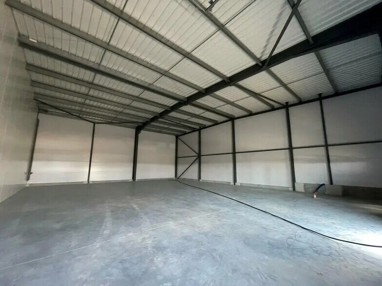 Local d'activités dans Vannes à vendre - Photo intérieure – Image 2 sur 3