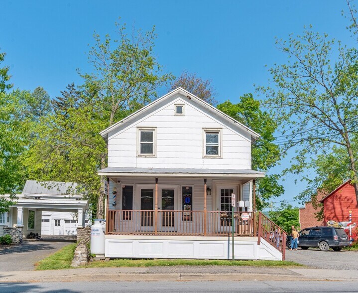 17 S Chestnut St, New Paltz, NY à vendre - Photo de l’immeuble – Image 2 sur 18
