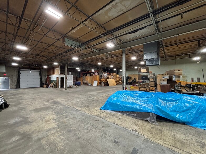 200 Engineers Rd, Hauppauge, NY à louer - Photo de l’immeuble – Image 2 sur 6