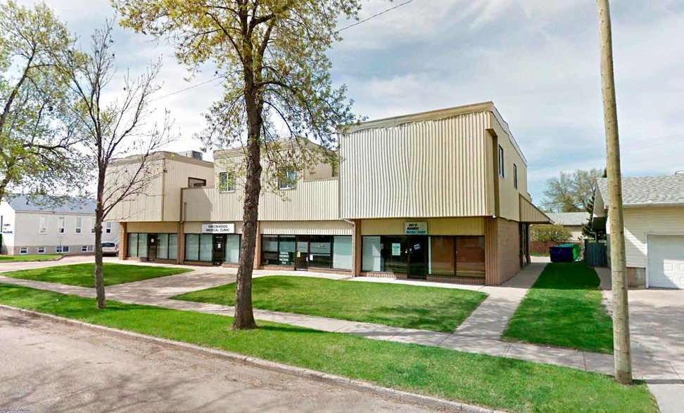 9804 104th St, Fort Saskatchewan, AB à vendre - Photo de l’immeuble – Image 3 sur 17