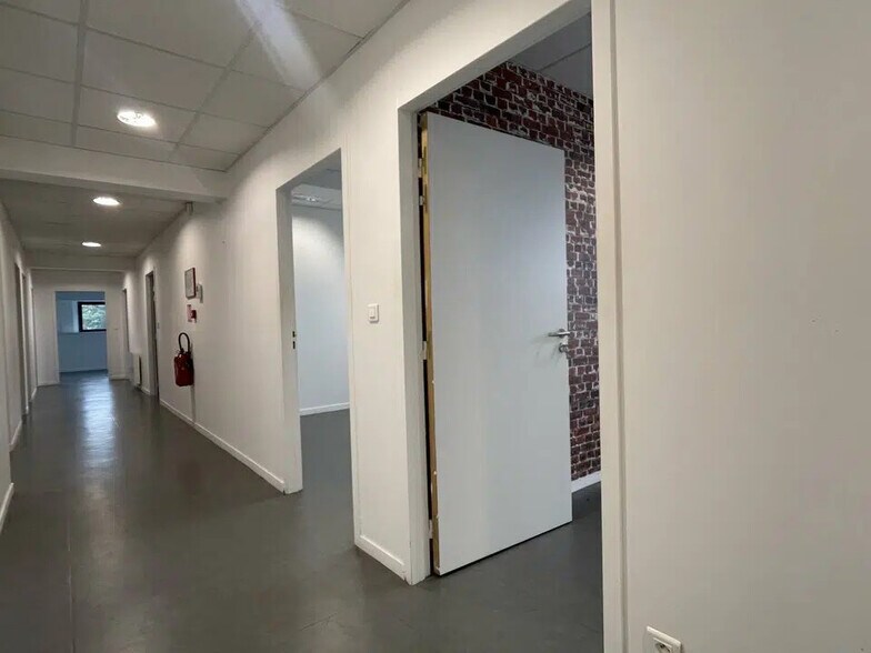 Bureau dans Le Havre à louer - Photo de l’immeuble – Image 2 sur 12
