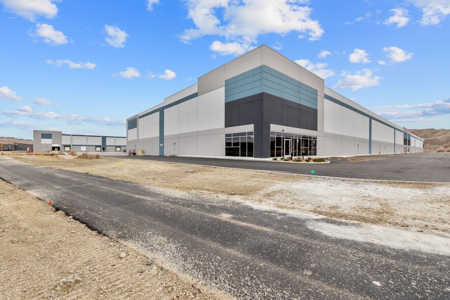 3226 S Frontage Rd, Billings, MT à louer - Photo de l’immeuble – Image 1 sur 2