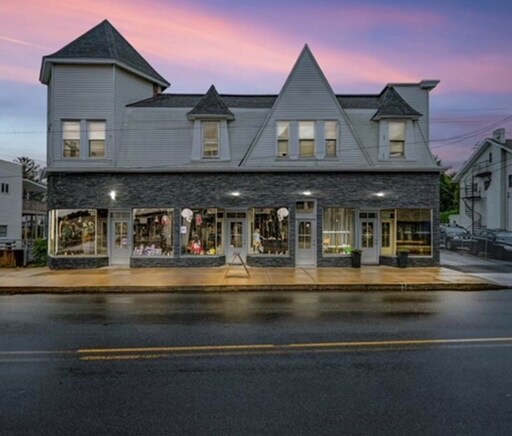 1822 Main St, Blakely, PA à vendre Photo de l’immeuble– Image 1 sur 12
