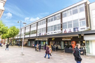 Plus de détails pour 49 Warrington St, Ashton Under Lyne - Local commercial à louer