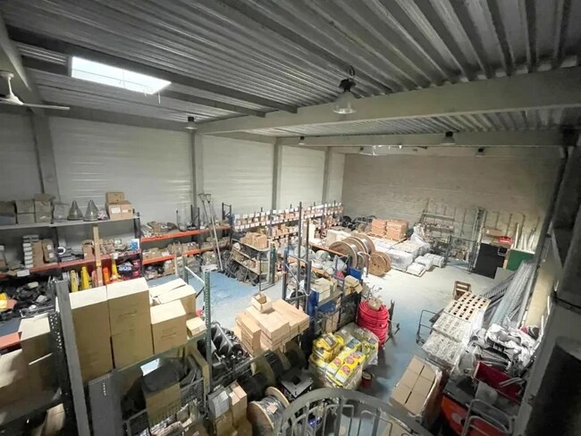 Plus de détails pour Quai De Bezons, Argenteuil - Local d'activités à louer