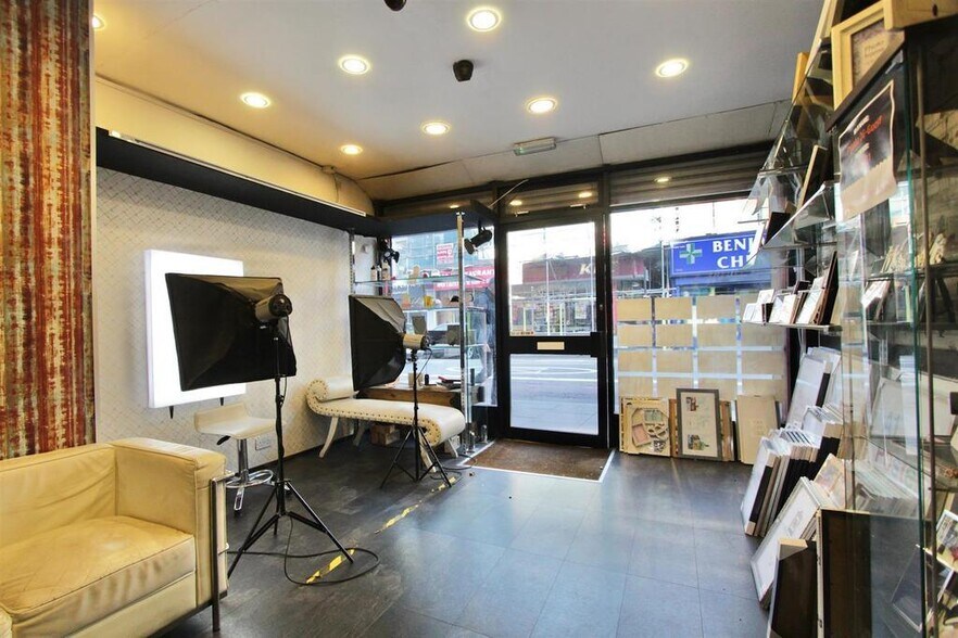 177 Stoke Newington High St, Londres à vendre - Photo de l’immeuble – Image 3 sur 20
