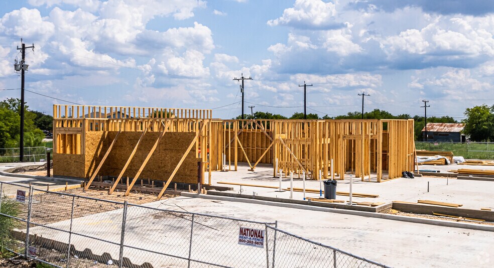 7626 E Loop 1604 N, Converse, TX à vendre - Photo de l’immeuble – Image 2 sur 3